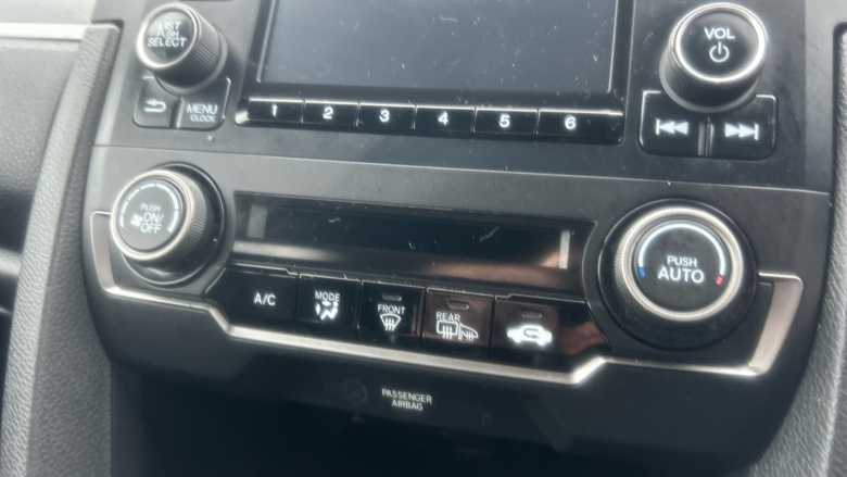 Honda Civic 1.0 VTEC Turbo 126 SE 5dr CVT Petrol Hatchback